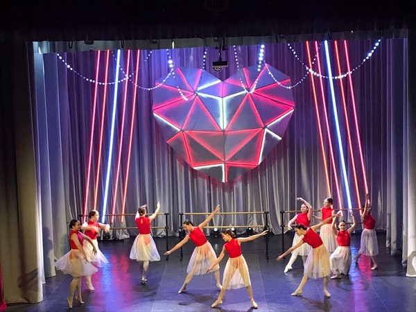 Праздничный концерт «Вместо тысячи слов»