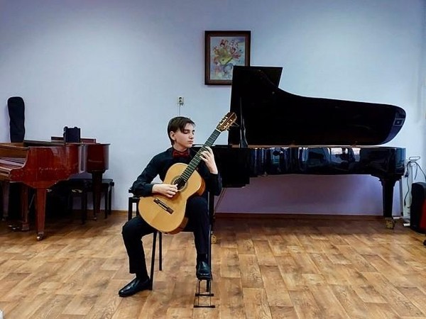 Концерт «Гармония цветов и звуков»