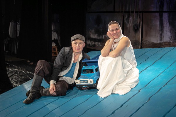 Спектакль «Светлые души»