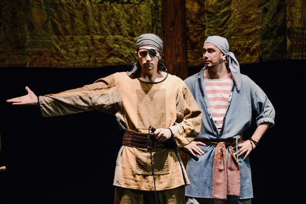 Артем Глухов