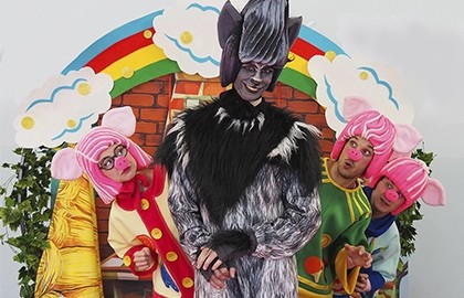 Три поросенка