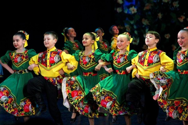 Праздничный концерт детской студии народного искусства