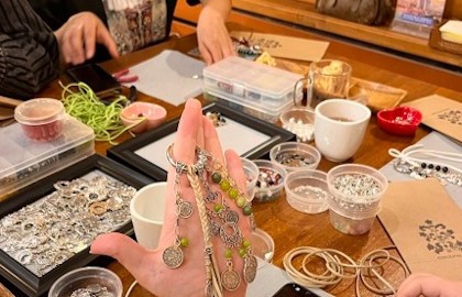 Мастер-класс по созданию национальных украшений