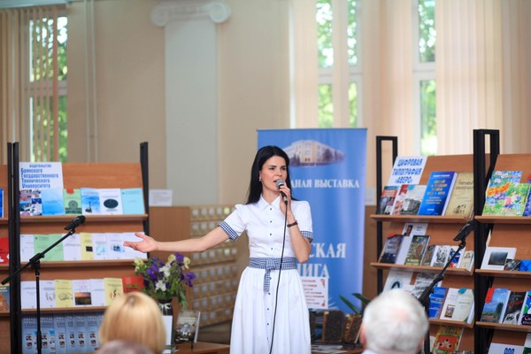 Праздничный концерт «Нежная весна»