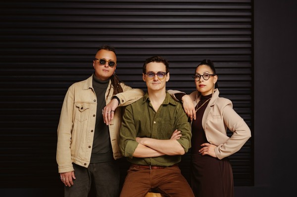 Cozy Ghost Trio и оркестр «Модерн»