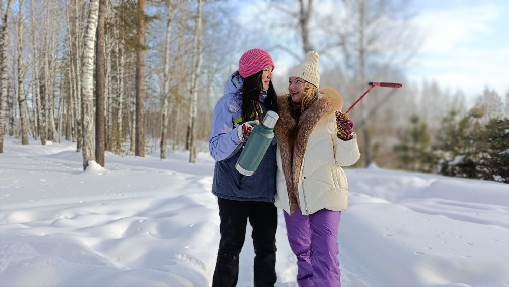 Поход " Между нами девочками"