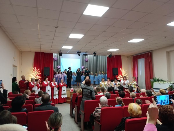 концерт «Праздник весны, цветов и радости!»