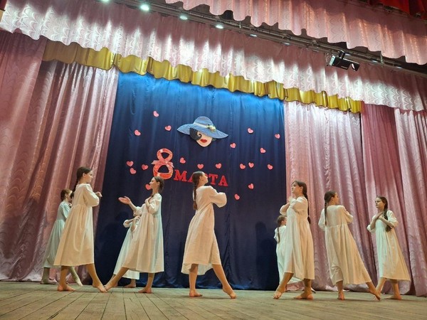 Праздничный концерт «Букет прекрасных поздравлений»