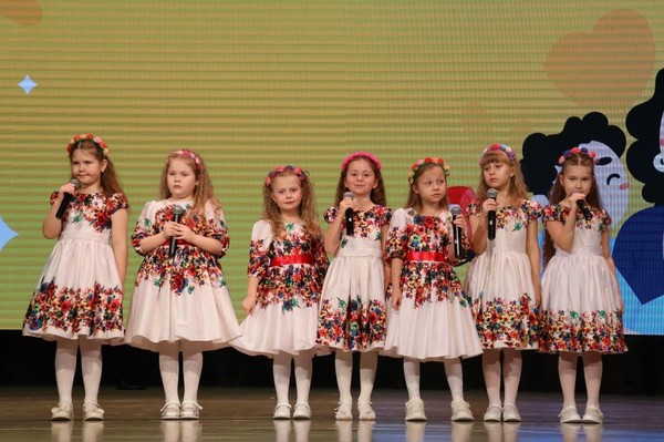 Концерт маленьких артистов большой сцены «Маме с любовью»