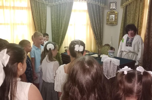 Интерактивная экскурсия «Домовенок приглашает»