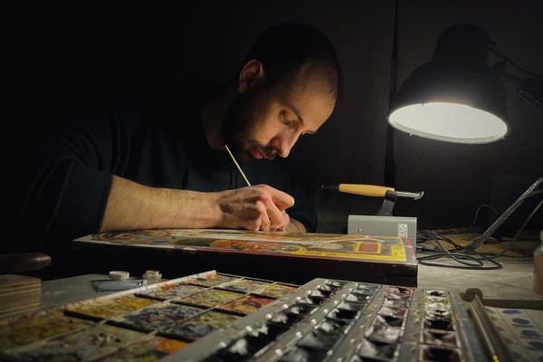 Нестандартная задача реставрации: опыт восстановления картины Цепелева