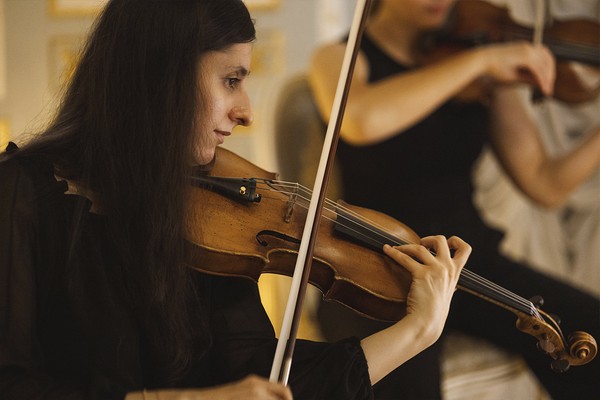 Магия свечей. Шедевры неоклассики: от Людовико Эйнауди до Ханса Циммера