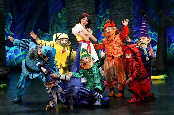 Белоснежка и 7 гномов