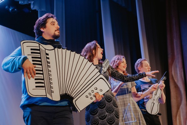 Семья напрокат