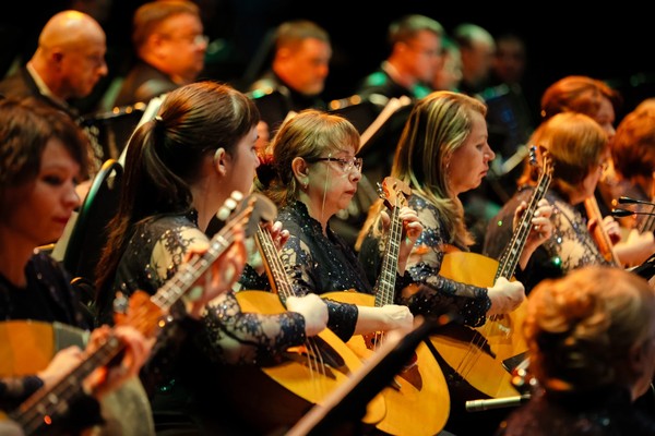 Красноярский филармонический русский оркестр. Это всё — она