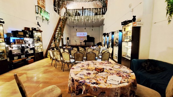 Рояль джаз. Романтические образы при свечах во дворце на Невском