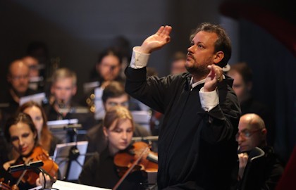 Губернаторский симфонический в Этнографическом музее. Моцарт