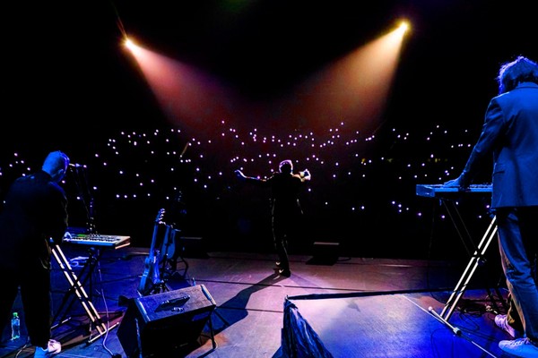 Хиты Sting с симфоническим оркестром Desert Rose Symphony