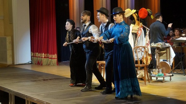 Спектакль «Купидон, фараон и булки»