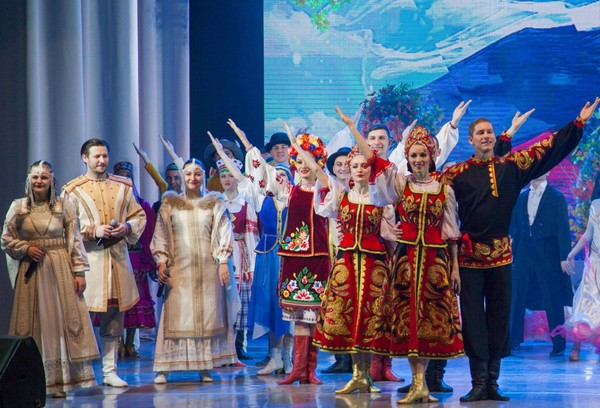 Праздничный концерт «Поет весна! Любовь поет!»