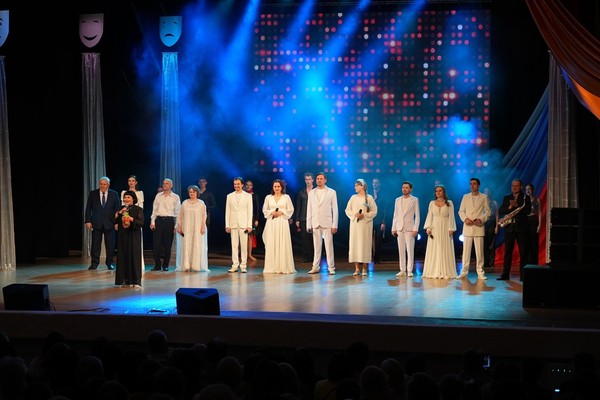 Праздничный концерт «Я женщина!»