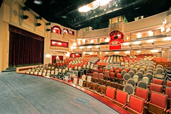 8 марта в театре Et Cetera