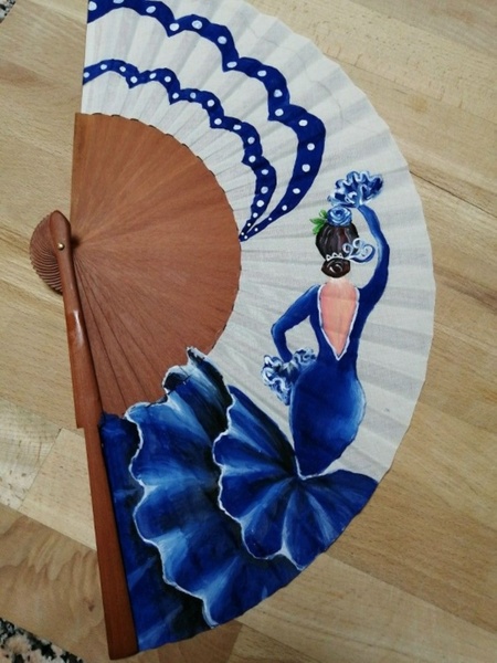 8.03 в 12.00 Мастер-класс по росписи веера.