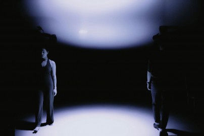 Двое на качелях