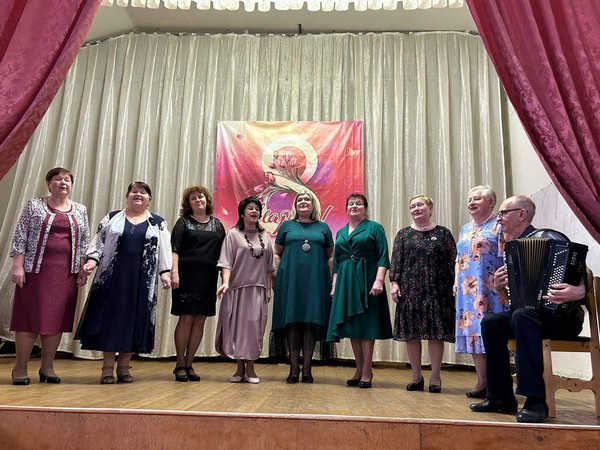Праздничный концерт «Прекрасна женщина всегда!»