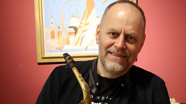 Программа «Любимые мелодии для милых женщин»