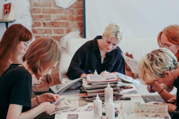 Программа «Коллаж к женскому дню»