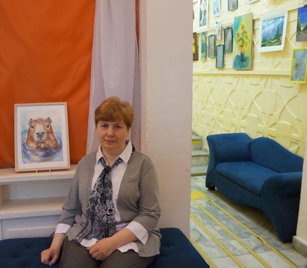 Выставка работ «Яркие краски жизни»