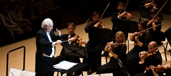 АСО Московской филармонии. Дирижёр — Юрий Симонов