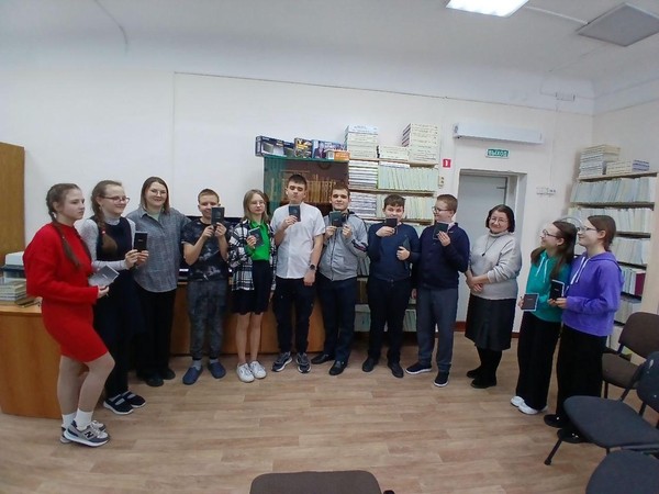 «Сражаюсь, верую, люблю»