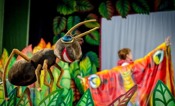 Спектакль «Приключения Муравьишки»