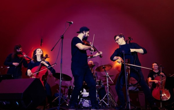 Atomic Cellos. Рок-хиты на виолончелях