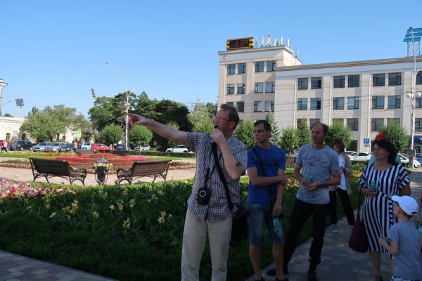 Автобусно-пешеходная экскурсия «Город на 45-й параллели»