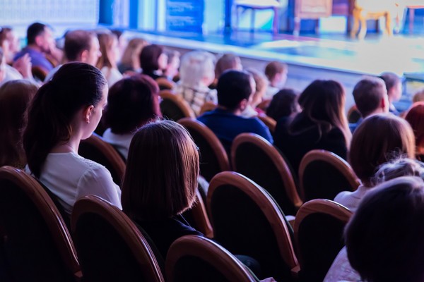 Безумный день конферансье