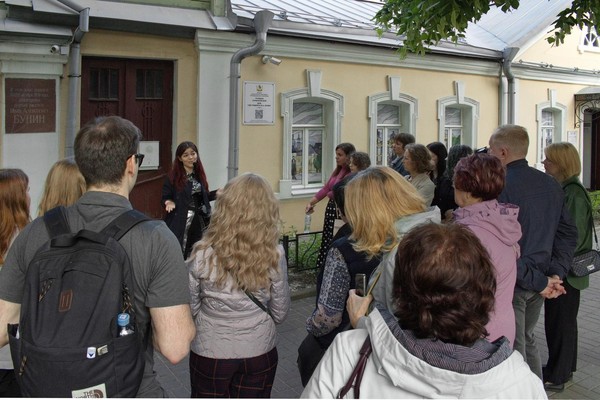 Пешеходная экскурсия «Ранние годы Ивана Бунина»
