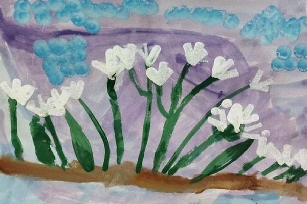 «Волшебство пробуждения» : выставка работ Творческой мастерской «Разноцветный мир»