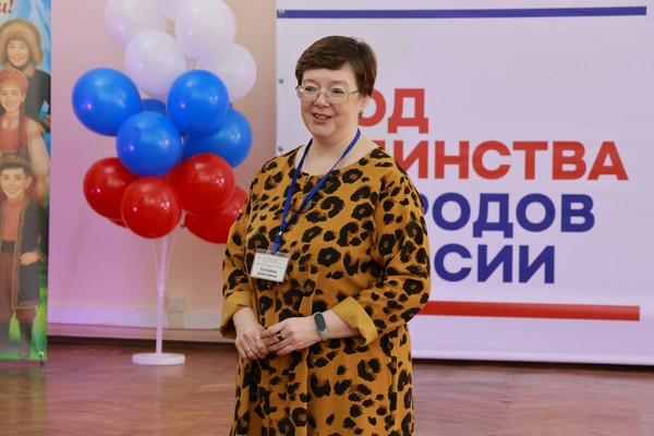 Познавательный час «Необыкновенные истории на все времена»