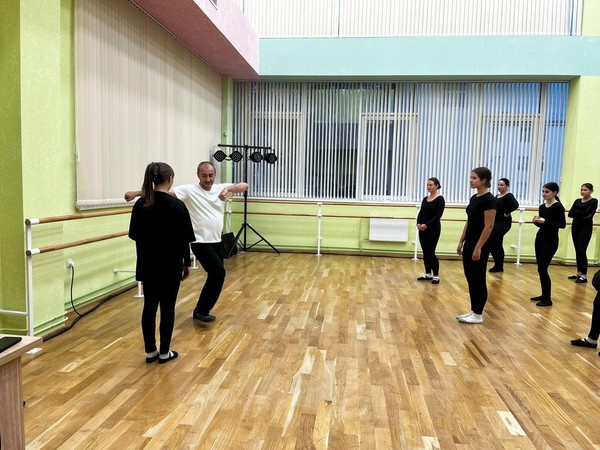 Мастер-класс по национальному танцу