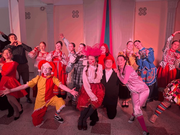 Театрализованный концерт «Сон в апрельскую ночь»