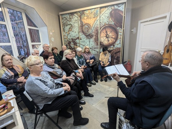 Литературно-музыкальная программа «Цыганской песней очарованные»