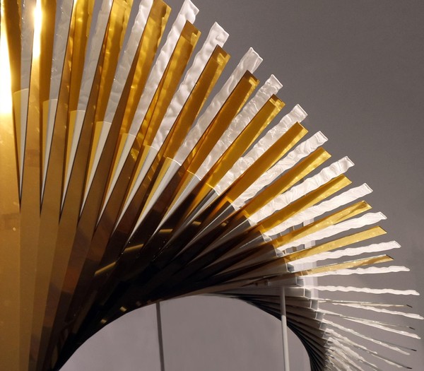 Выставка «Миры, где живёт стекло. Юлия Мерзликина»