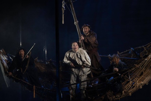 Спектакль «Пегий пес, бегущий краем моря»