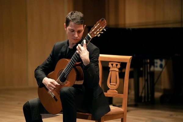 Концерт Кирилла Русинова (гитара)