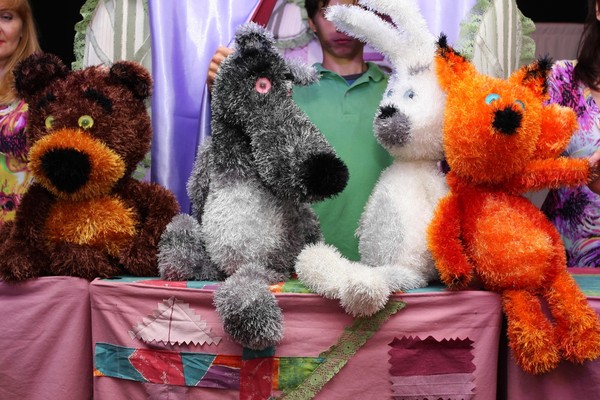 Спектакль «Волчонок-плутишка»