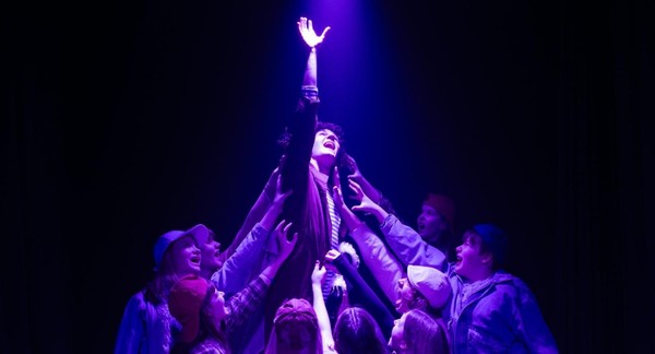 Музыкальный спектакль «Фиолетовое сияние»