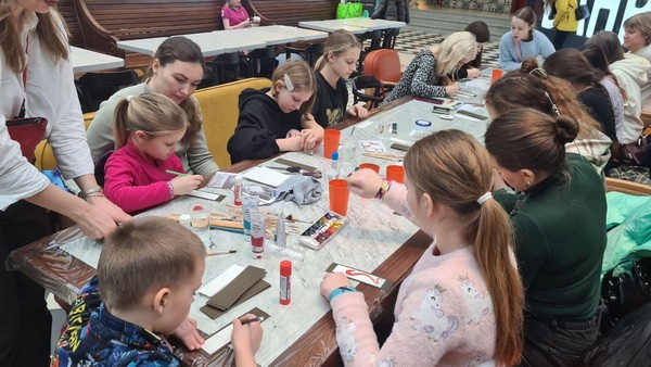 Мастер-класс «Создай свой уникальный чокер» от центра «Адмиралтейский»